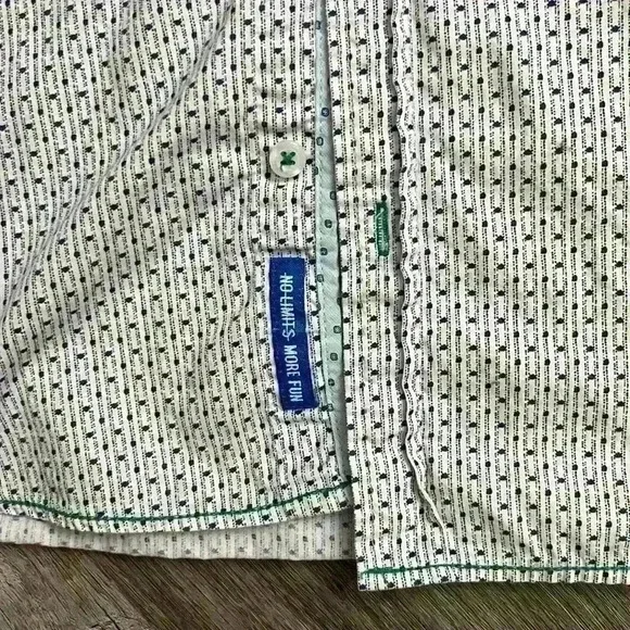 Men’s button up short sleeve shirt - Picture 4 of 7